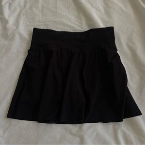 Aritzia TNA Point Skirt